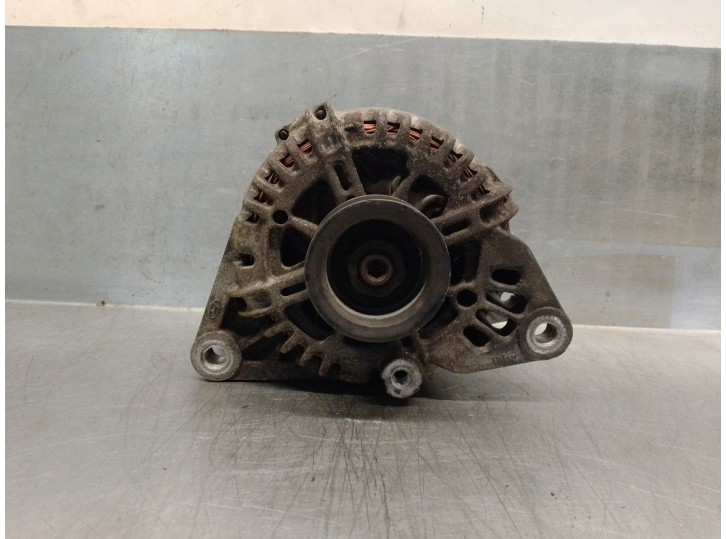 Replacement alternator for Hyundai XG 3.5 V6 CAT OEM IAM reference 3730039405 2655485 VALEO