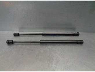 Replacement trunk / tailgate struts for Hyundai XG 3.5 V6 CAT OEM IAM reference 8177139501 