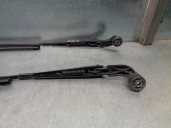 Recambio de brazo limpia delantero derecho para smart coupe referencia OEM IAM A4538202600  