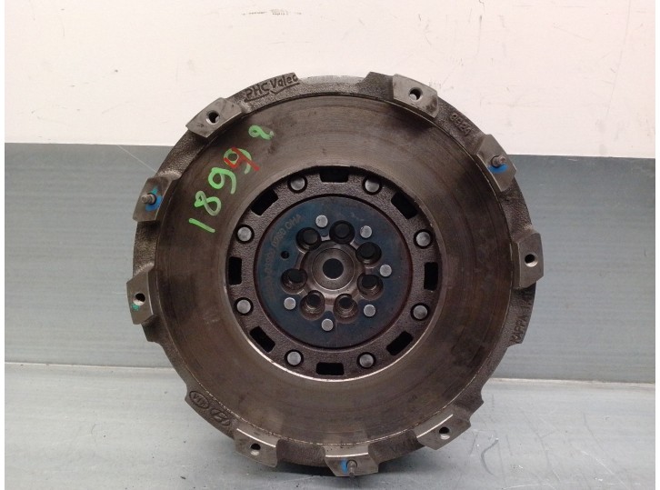 Recambio de volante motor para kia xceed 1.4 tgdi cat referencia OEM IAM 2320003900  VALEO