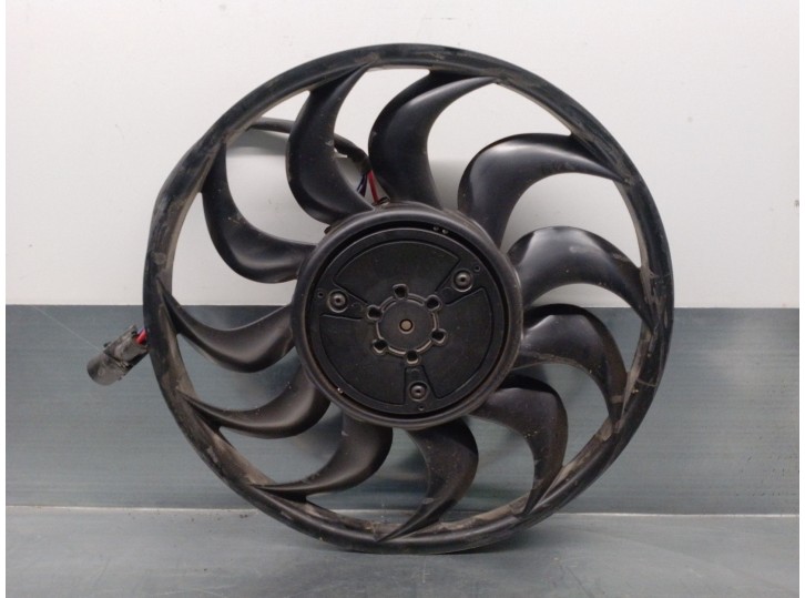 Recambio de electroventilador para kia xceed 1.4 tgdi cat referencia OEM IAM 3137232025 25380J7400 BOSCH