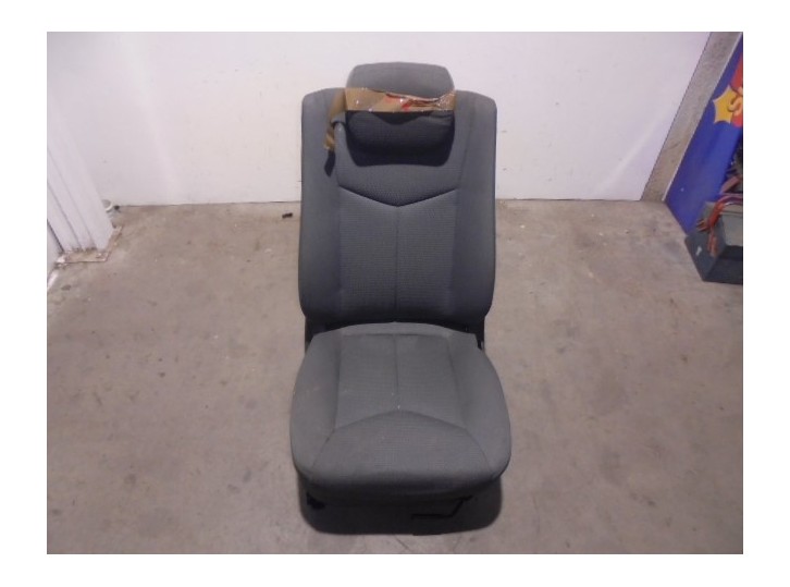 Recambio de asiento delantero derecho para ssangyong kyron 200 xdi limited referencia OEM IAM TELA GRIS 5 PUERTAS