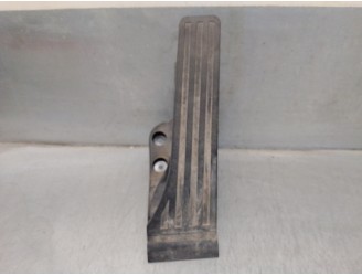 Recambio de potenciometro pedal para mercedes-benz clase c (w205) familiar 2.1 cdi cat referencia OEM IAM A2053000004  