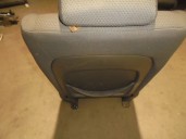 Recambio de asiento delantero derecho para ssangyong kyron 200 xdi limited referencia OEM IAM TELA GRIS 5 PUERTAS