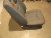 Recambio de asiento delantero derecho para ssangyong kyron 200 xdi limited referencia OEM IAM TELA GRIS 5 PUERTAS