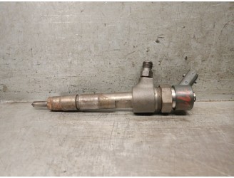 Replacement injector for Fiat Multipla (186) 1.9 JTD CAT OEM IAM reference 0445110002 95400103 