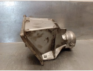 Replacement engine mount for BMW X3 (E83) 3.0 turbodiesel CAT OEM IAM reference 75160673153 75160673153 