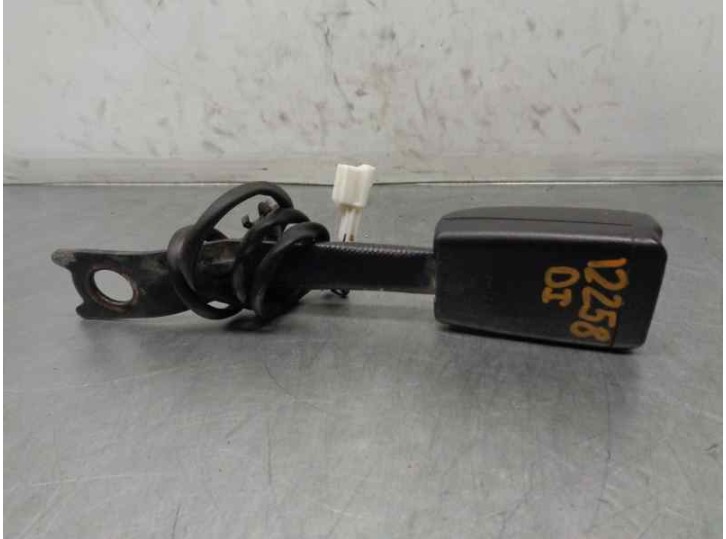 Recambio de enganche cinturon para mitsubishi grandis (na0w) 2.0 di-d cat referencia OEM IAM 1018049  