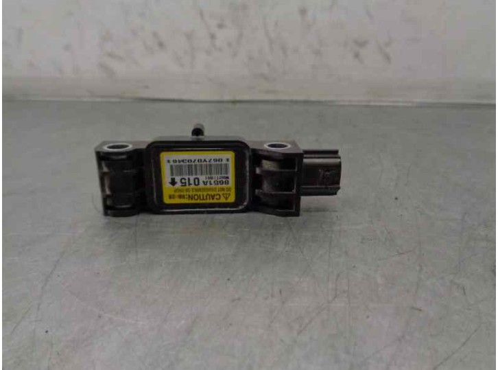 Recambio de sensor impacto para mitsubishi grandis (na0w) 2.0 di-d cat referencia OEM IAM 8651A015  