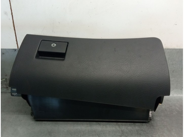 Recambio de guantera para audi 100 berlina (c4) 2.6 v6 cat (abc) referencia OEM IAM 4A1857035 4A1857035 