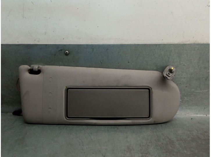 Recambio de parasol derecho para audi 100 berlina (c4) 2.6 v6 cat (abc) referencia OEM IAM 4D0857552A 4D0857552A 