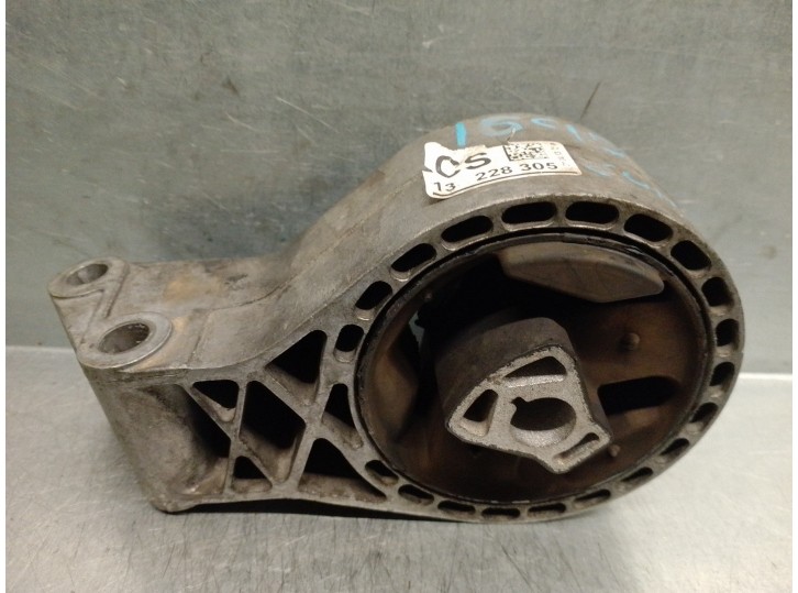 Recambio de soporte motor para opel insignia berlina 2.0 cdti cat referencia OEM IAM 13228305 