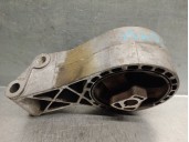 Recambio de soporte motor para opel insignia berlina 2.0 cdti cat referencia OEM IAM 13228305 