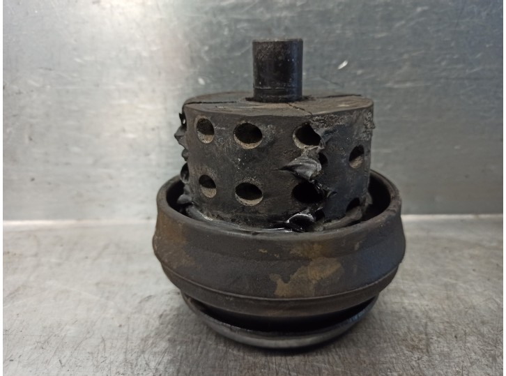 Recambio de soporte motor derecho para volkswagen golf iii berlina (1h1) 1.6 referencia OEM IAM 1H0199611  