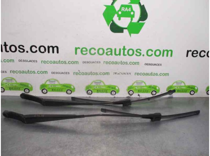 Recambio de brazo limpia delantero derecho para skoda octavia berlina (1z3) 1.9 tdi referencia OEM IAM 