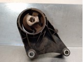 Recambio de soporte motor para opel insignia berlina 2.0 cdti cat referencia OEM IAM 13227767  