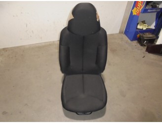 Recambio de asiento delantero derecho para toyota aygo (kgb/wnb) 1.0 cat referencia OEM IAM 3623577 TELA NEGRA 5 PUERTAS