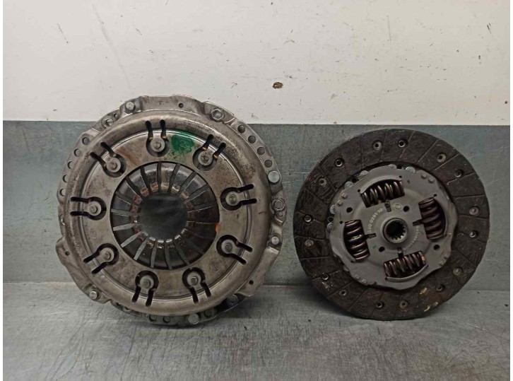 Recambio de kit embrague para opel astra f berlina 1.4 cat (l48) referencia OEM IAM 120026410 320026110 LUK