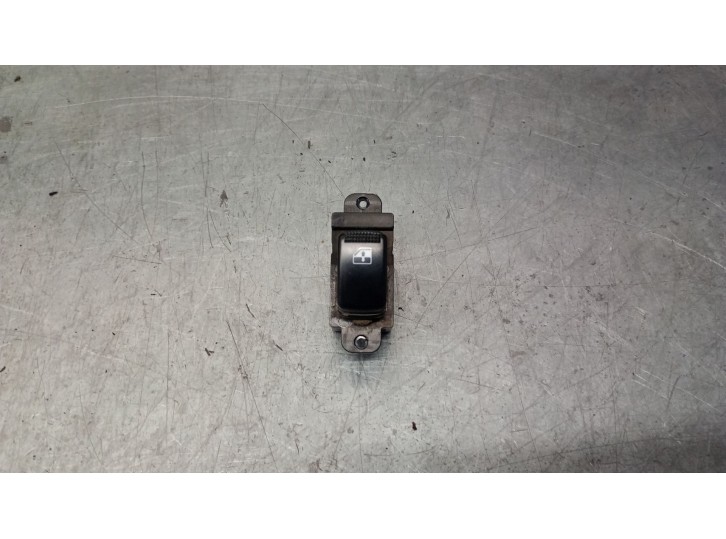 Recambio de mando elevalunas trasero derecho para kia cerato 2.0 turbodiesel cat referencia OEM IAM 935782D000 935802F500GW 