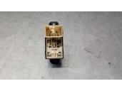 Recambio de mando elevalunas trasero derecho para kia cerato 2.0 turbodiesel cat referencia OEM IAM 935782D000 935802F500GW 