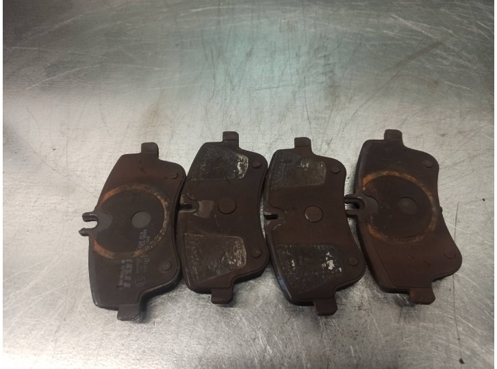 Recambio de pastillas de freno para mercedes-benz clase clk (w209) coupe 1.8 cat referencia OEM IAM   