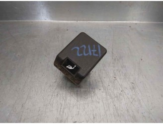 Recambio de maneta interior delantera izquierda para mitsubishi pajero t.d. 2.5 referencia OEM IAM MB023215  