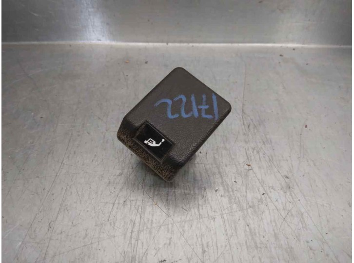 Recambio de maneta interior delantera izquierda para mitsubishi pajero t.d. 2.5 referencia OEM IAM MB023215  