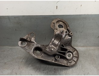 Replacement engine mount for Audi A6 Avant (4F5) 2.0 TDi OEM IAM reference 4F0199351AG 