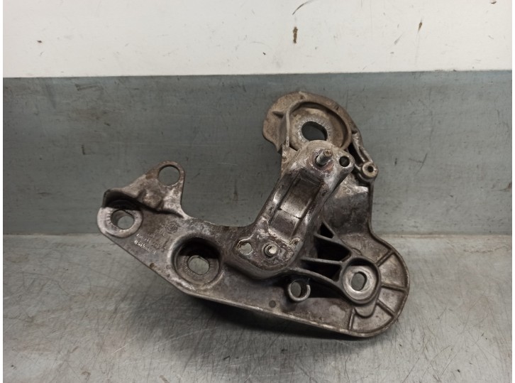 Recambio de soporte motor para audi a6 avant (4f5) 2.0 tdi referencia OEM IAM 4F0199351AG  