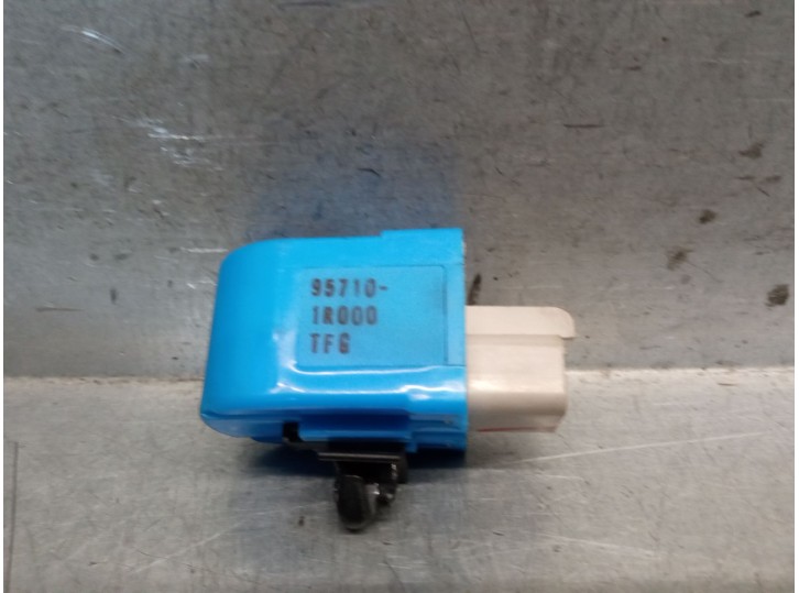 Recambio de modulo electronico para hyundai tucson hybrid referencia OEM IAM 957101R000TFG 957101R000TFG 