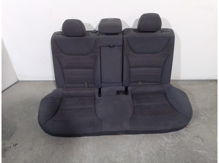 Recambio de asientos traseros para hyundai ioniq referencia OEM IAM 89100G2011 TELA NEGRA 5 PUERRTAS