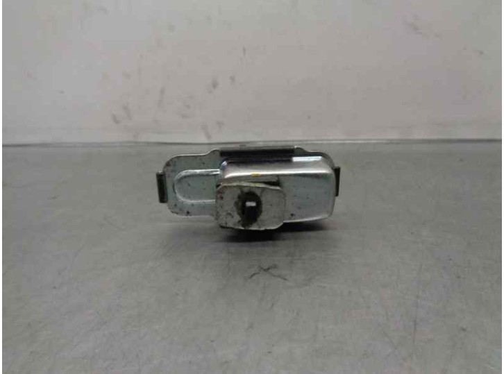 Recambio de retenedor puerta para kia cee´d sporty wagon 1.6 crdi cat referencia OEM IAM 