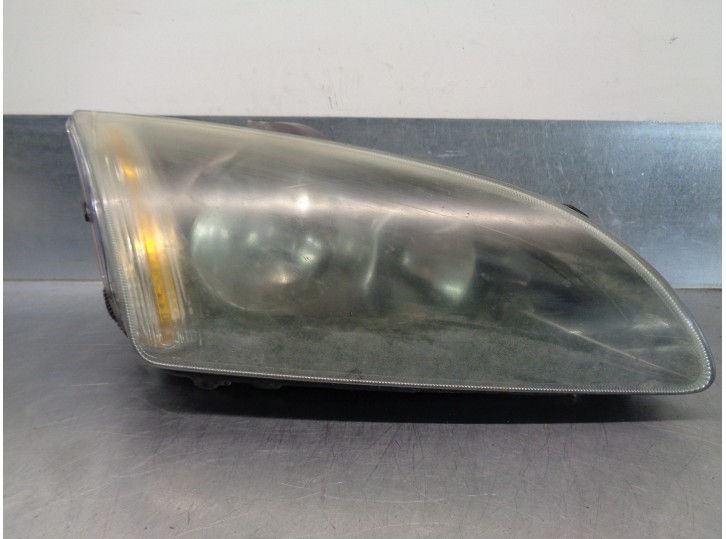 Recambio de faro derecho para ford focus berlina (cap) 2.0 tdci cat referencia OEM IAM 4M5113W029JD 3 PUERTAS