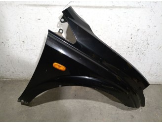 Recambio de aleta delantera derecha para ssangyong kyron 2.0 xdi referencia OEM IAM 5453187 