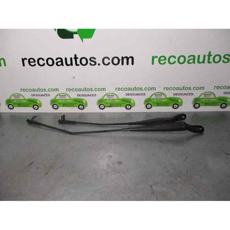 Recambio de brazo limpia delantero derecho para peugeot 207 1.4 referencia OEM IAM   