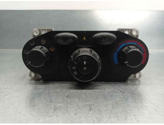 Recambio de mando calefaccion / aire acondicionado para hyundai santa fe (sm) 2.4 gls referencia OEM IAM 9725026100 