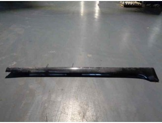 Recambio de spoiler talonera lateral derecha para bmw serie 5 gran turismo (f07) 530d referencia OEM IAM 51777201252 51777201256