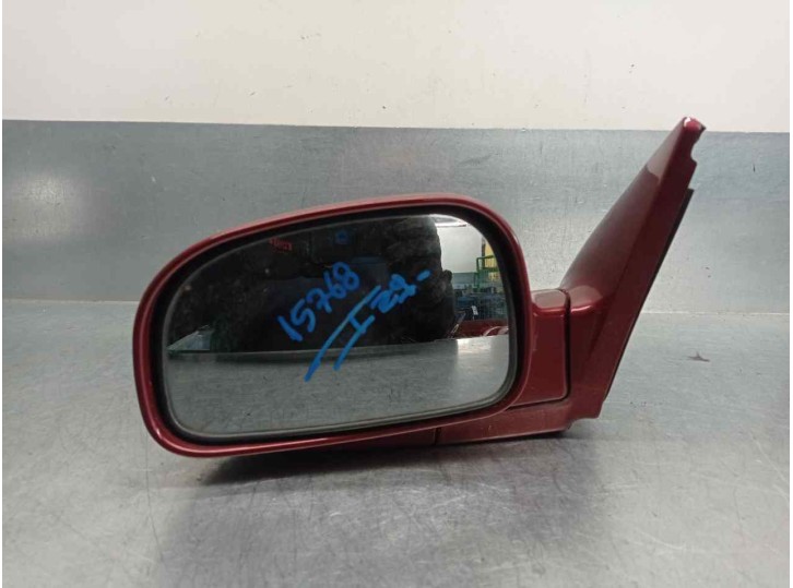 Replacement left wing mirror for Hyundai Santa Fe (SM) 2.4 GLS OEM IAM reference 8761026500 3 PINS 5 DOORS