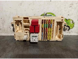 Recambio de caja reles / fusibles para fiat stilo (192) 1.4 referencia OEM IAM 51758251 