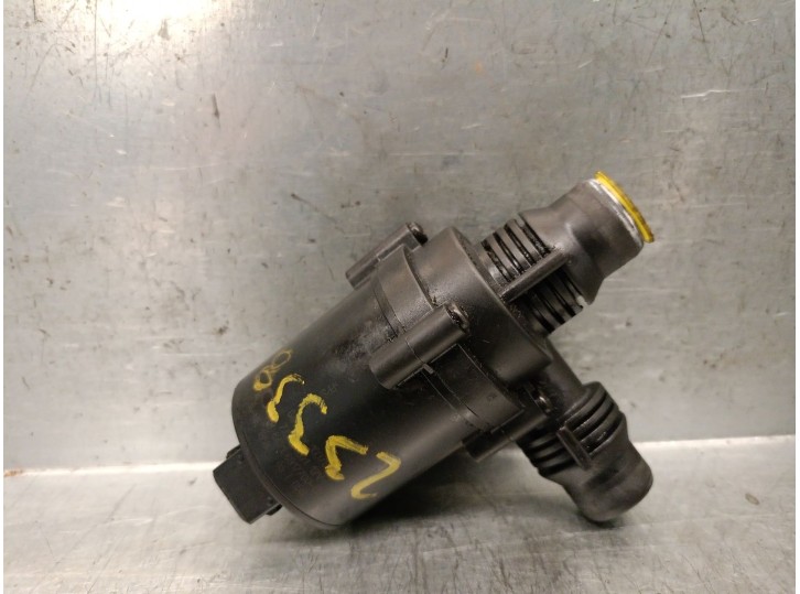 Recambio de bomba agua para bmw 5 (e60) 535 d referencia OEM IAM 64216917700 64216917700 70207801 PIERBURG