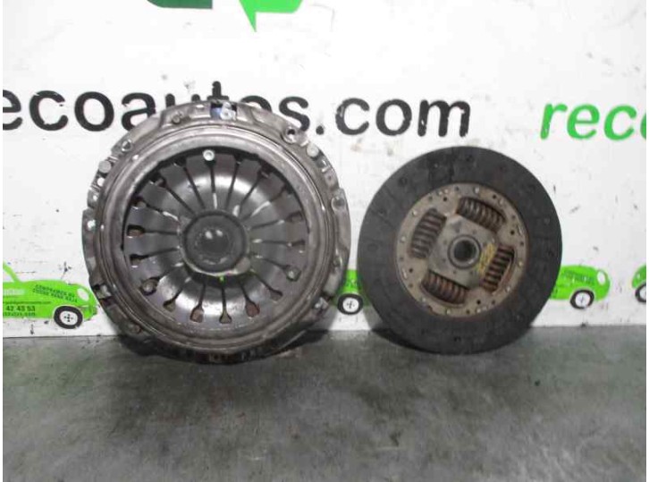 Replacement clutch kit for Citroën C5 saloon 2.2 HDI FAP CAT (4HX / DW12ED4) OEM IAM reference VALEO