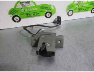 Replacement boot / tailgate lock for Nissan Primera saloon (P11) 2.0 16V CAT OEM IAM reference 2 PINS 5 DOORS