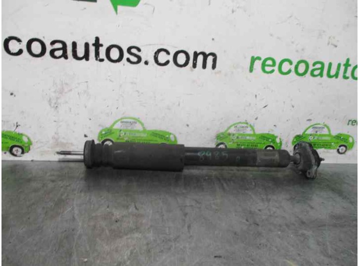 Replacement rear right shock absorber for BMW 1 Series Saloon (E81/E87) 2.0 Turbodiesel CAT OEM IAM reference 33526771555 8