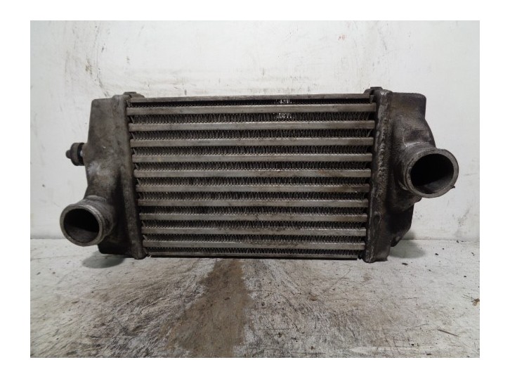 Recambio de intercooler para chrysler voyager (rg) 2.5 crd executive referencia OEM IAM 05072261AA 868503A VALEO