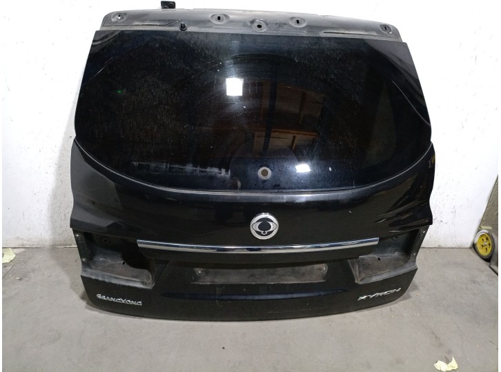 Recambio de porton trasero para ssangyong kyron 2.0 xdi referencia OEM IAM 5453282  