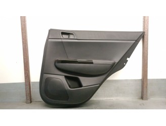 Recambio de guarnecido puerta trasera derecha para kia sportage iv (ql, qle) 1.6 crdi referencia OEM IAM 83361F1000WK 83308F1000