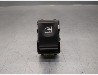 Recambio de mando elevalunas delantero derecho para renault captur 1.5 dci diesel fap energy referencia OEM IAM 254218614R  