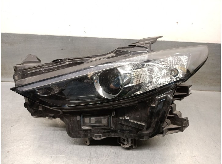 Replacement left headlight for Mazda 3 Hatchback (BP) 2.0 Skyactiv-G M Hybrid OEM IAM reference BCJH51040 