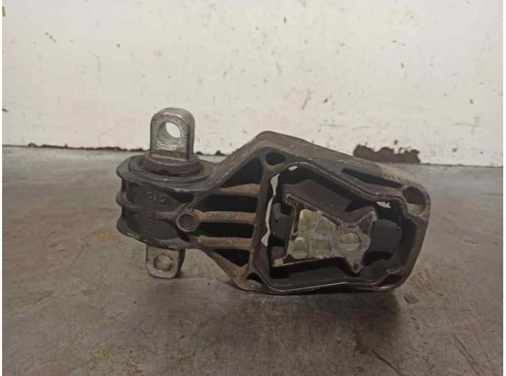 Recambio de soporte motor para mercedes-benz clase cla (w117) cla 200 cdi (117.301) referencia OEM IAM A2462401209 