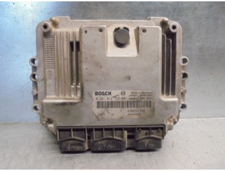 Recambio de centralita motor uce para renault scenic ii 1.9 dci diesel referencia OEM IAM 8200386508 0281012769 BOSCH
